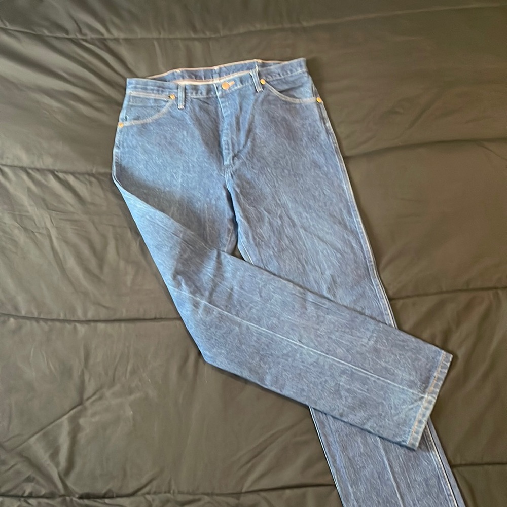 Wrangler 13MWZ 36x34 Jeans no tears